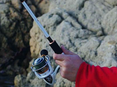 caña-con-carrete-eging-blanco